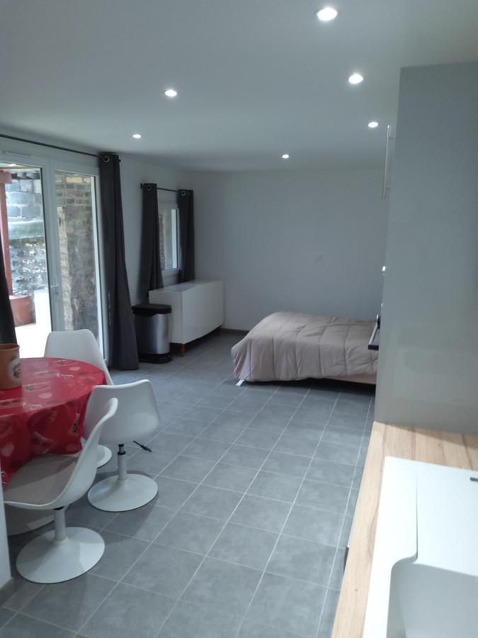Ferienwohnung Meuble Avec Cour Sotteville-lès-Rouen Exterior foto