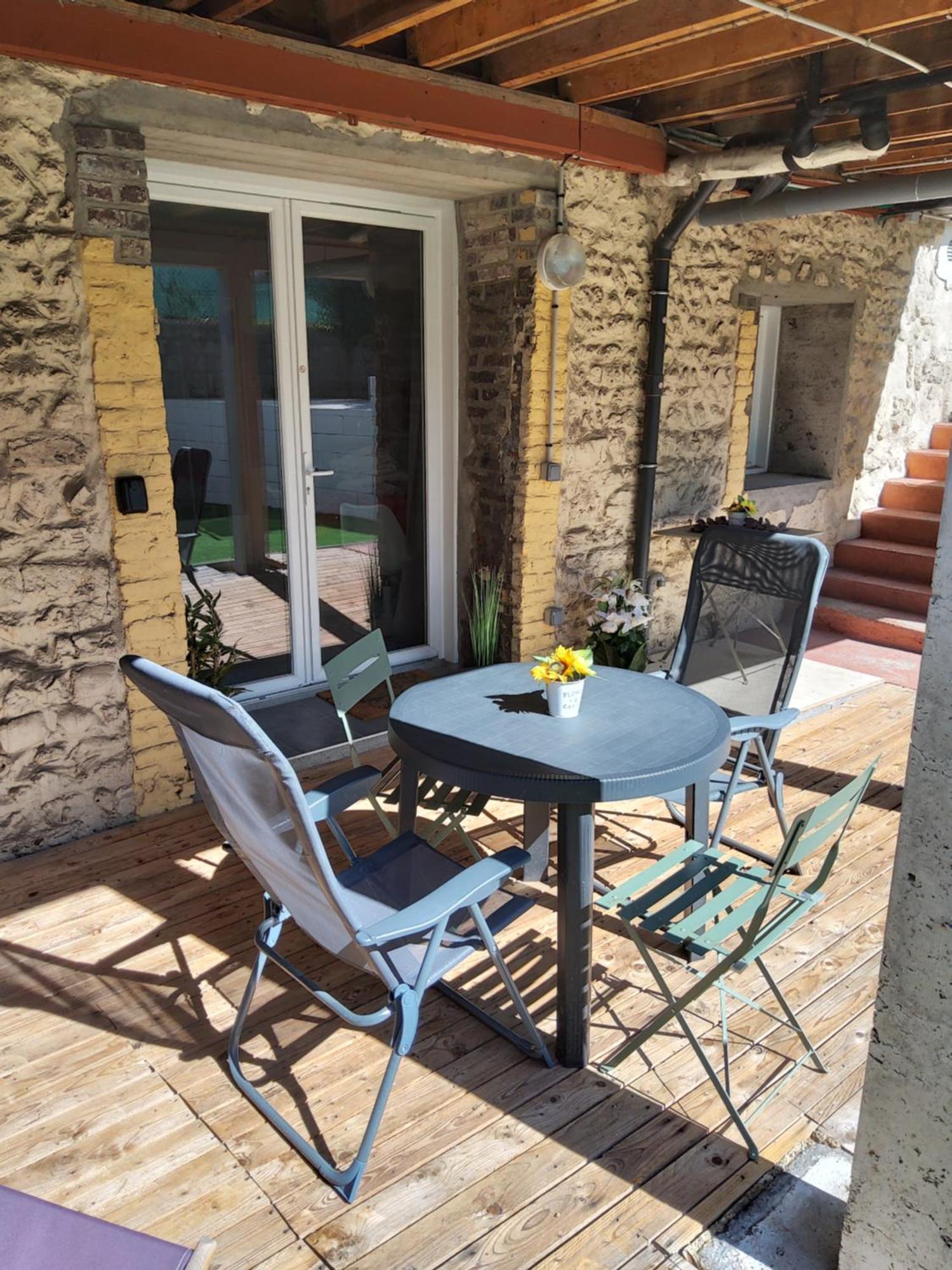 Ferienwohnung Meuble Avec Cour Sotteville-lès-Rouen Exterior foto